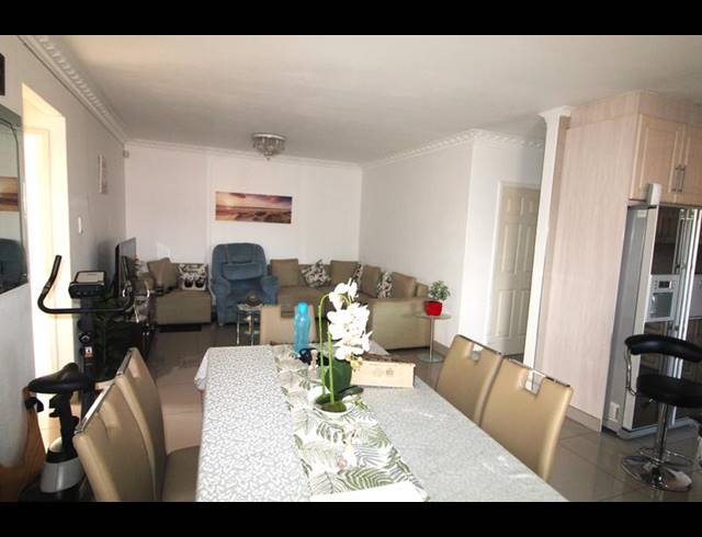 4 BEDROOM APARTMENT FOR SALE IN MALVERN